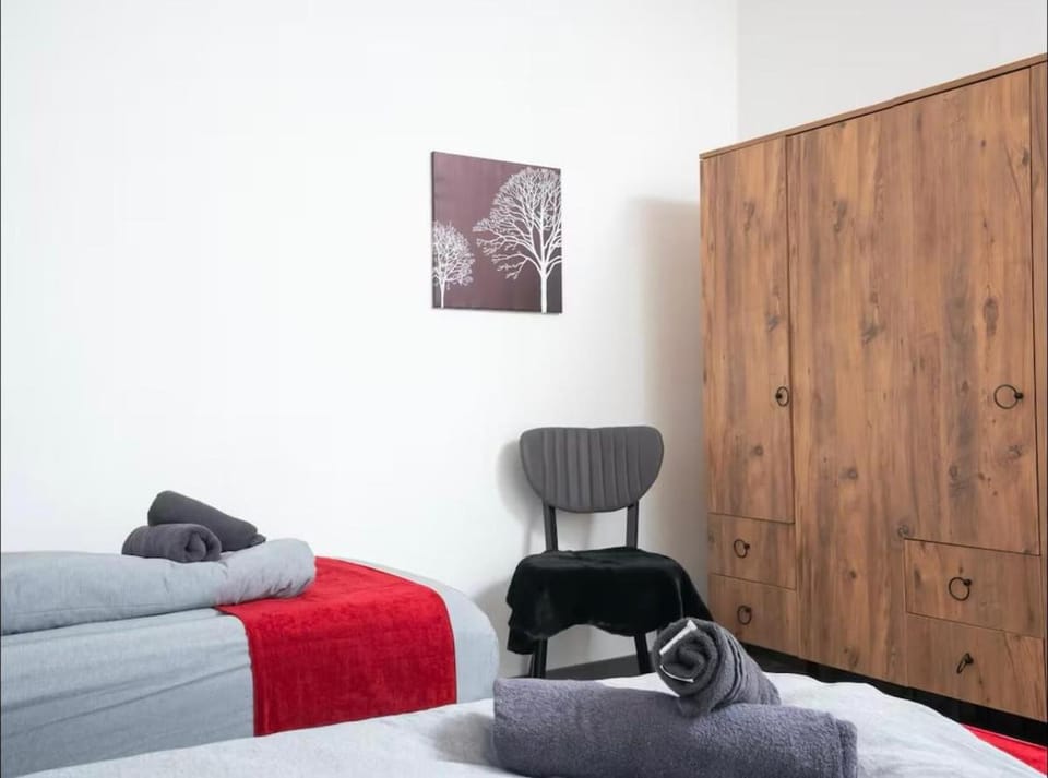 Bed, Bedroom, wardrobe