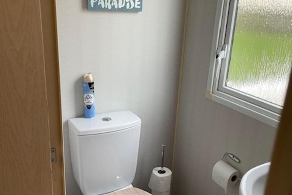 3 Bed-Sleeps 8-Pet Friendly-Parking-Sea View House in Exmouth