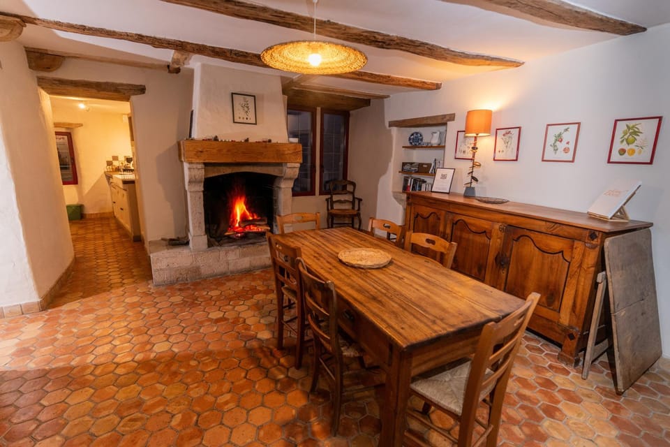 L'Oustal du Larzac, gîte en Aveyron House in Occitanie