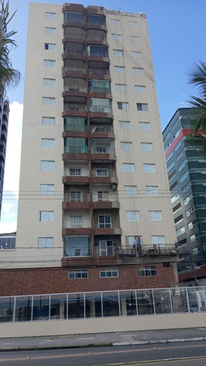 Apartamento frente para o mar Apartment in State of São Paulo