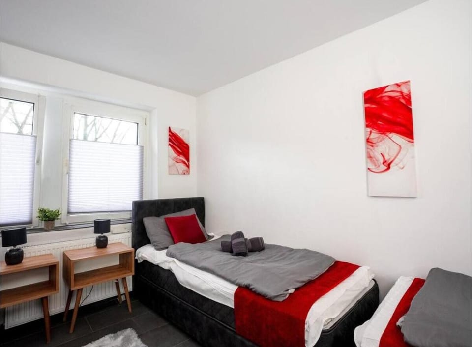 Seating area, Bedroom