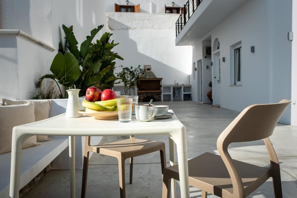 Patio, Balcony/Terrace, Food and drinks