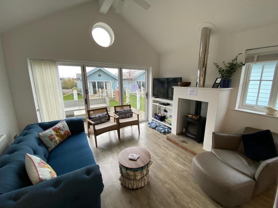 Seafolly Beach House The Bay Filey Step Free Accommodation Private Offstreet Parking House in Primrose Valley