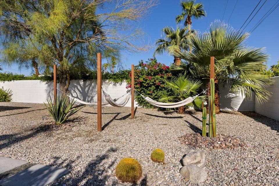 Martini Weekend House in Palm Springs