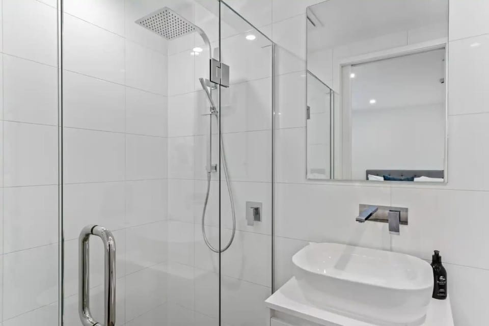 Lakeview Luxury 2 Bedroom Villa Apartment in Wanaka