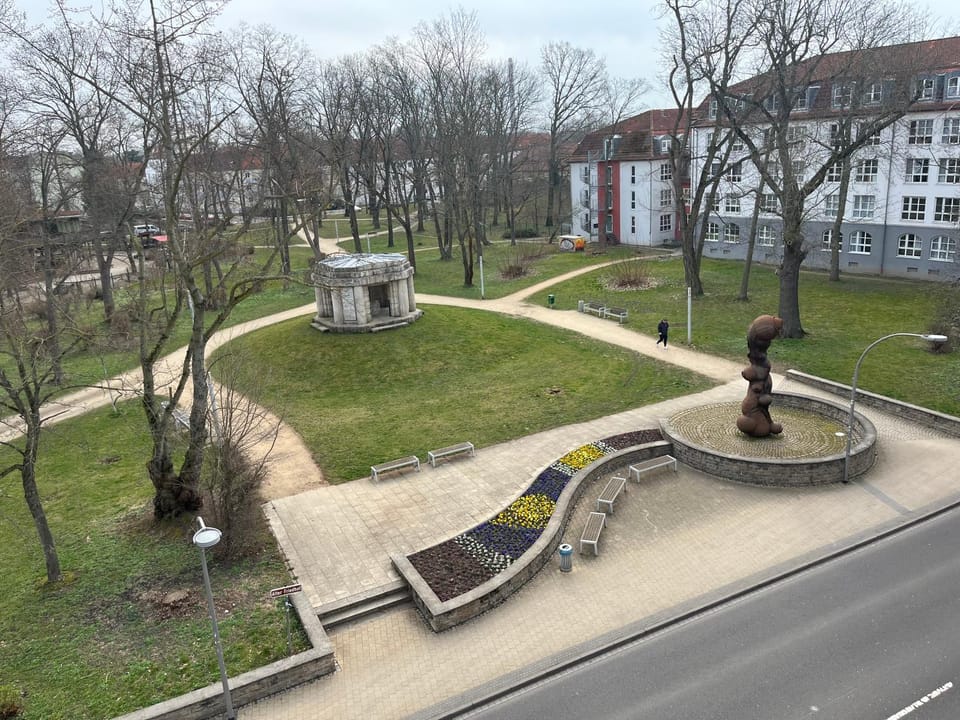 Property building, Garden view, Street view