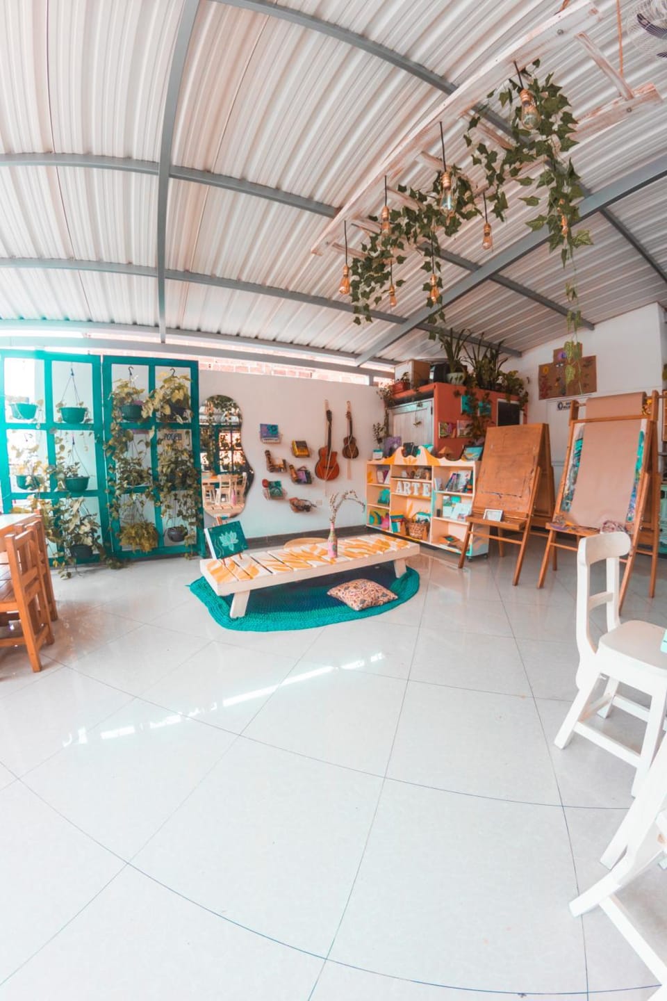 Living room, Area and facilities