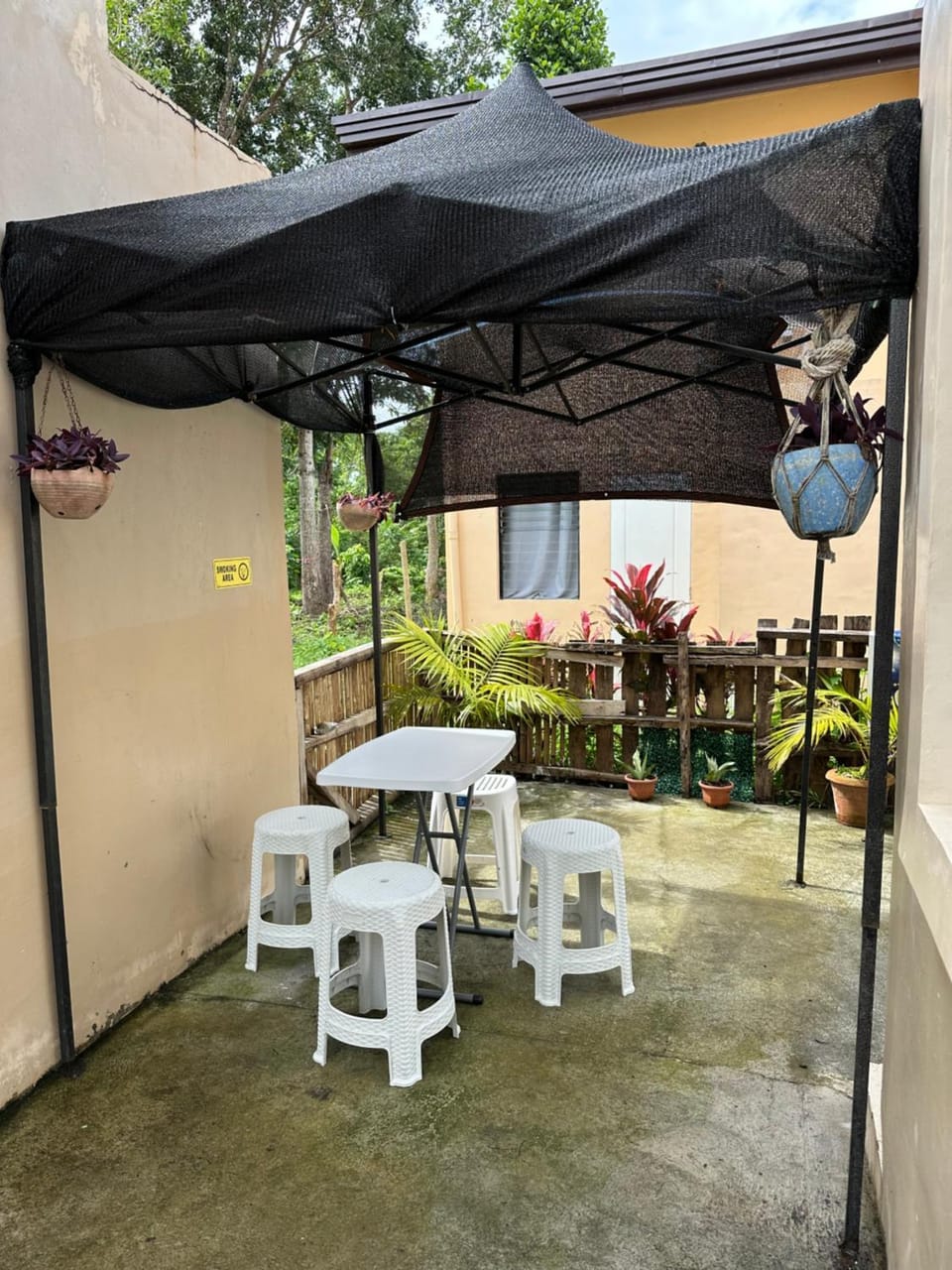 Rhyle Rhyde Rental Villa in Tagbilaran City