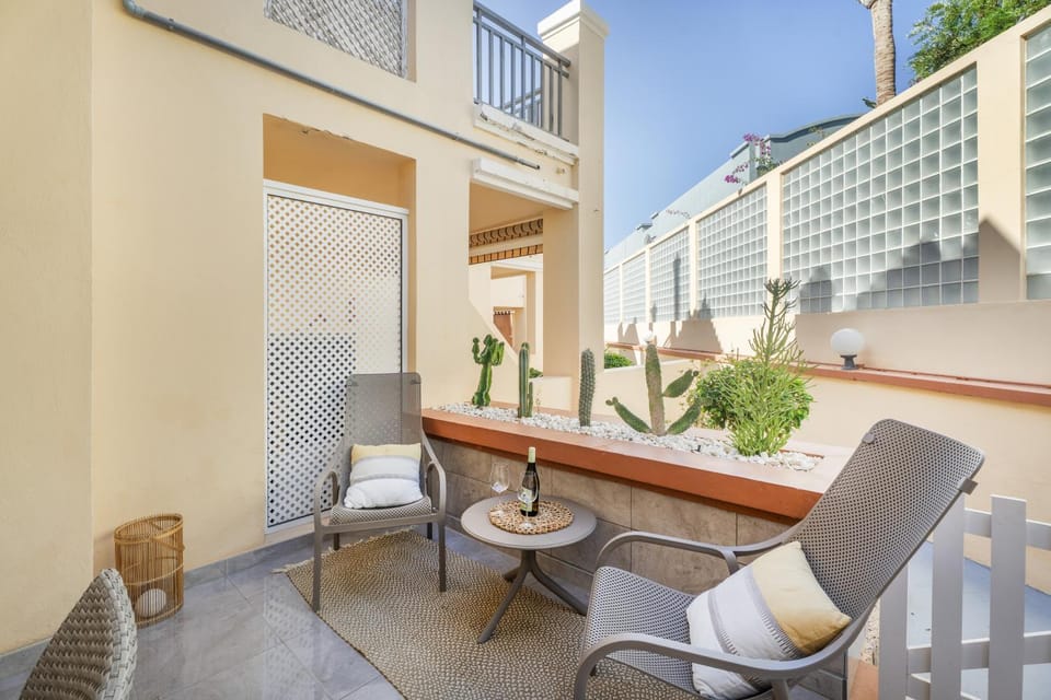 Property building, Living room