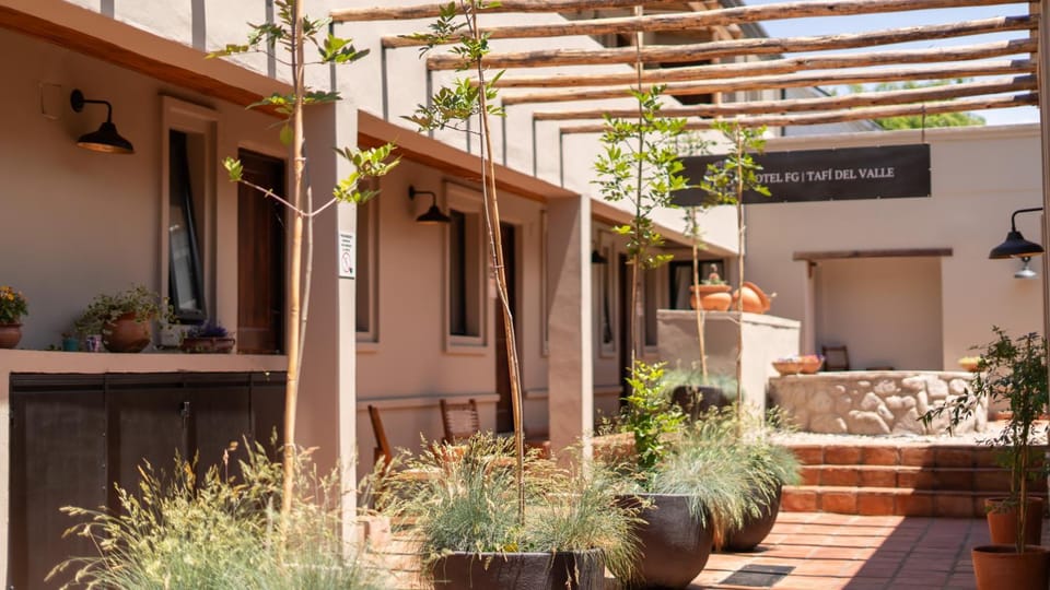 Property building, Day, Garden, Garden view