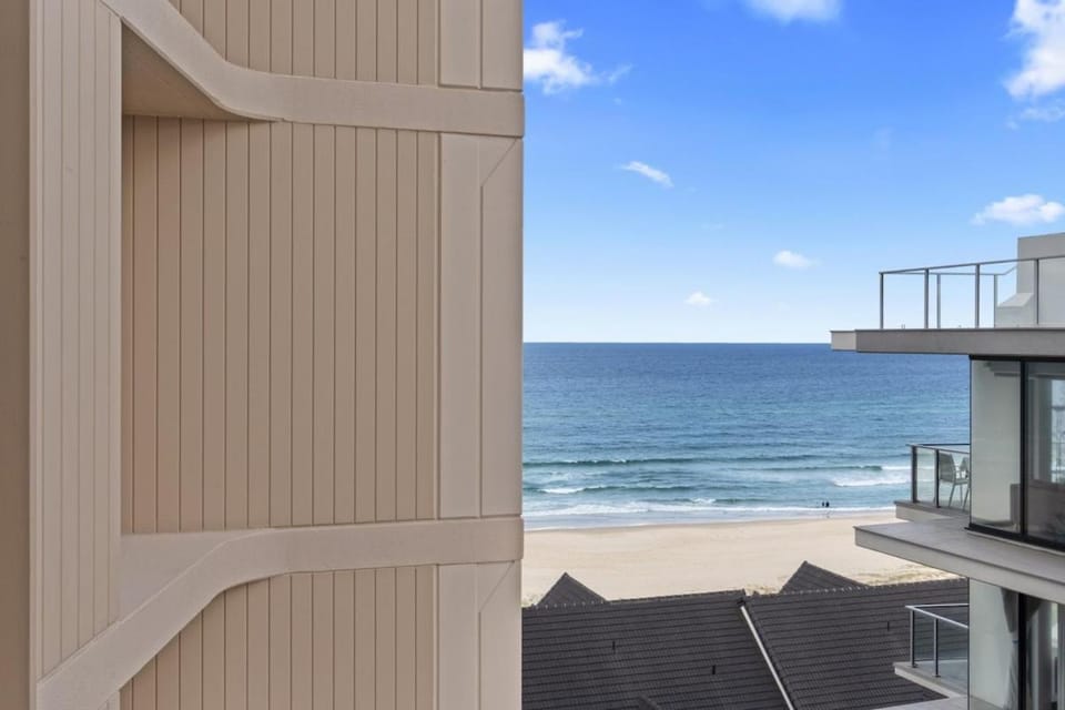 Oceanviews Apartment in Palm Beach