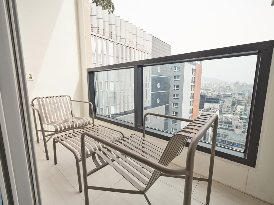 View (from property/room), Balcony/Terrace
