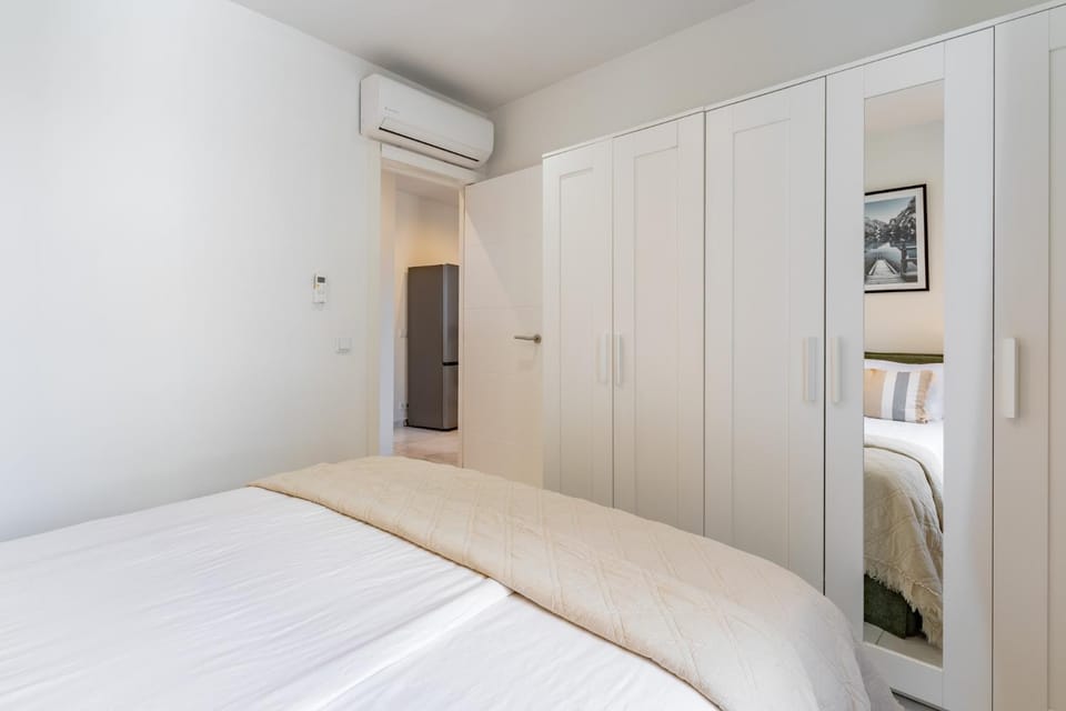 Mona Lisa Suite Apartment in Malaga