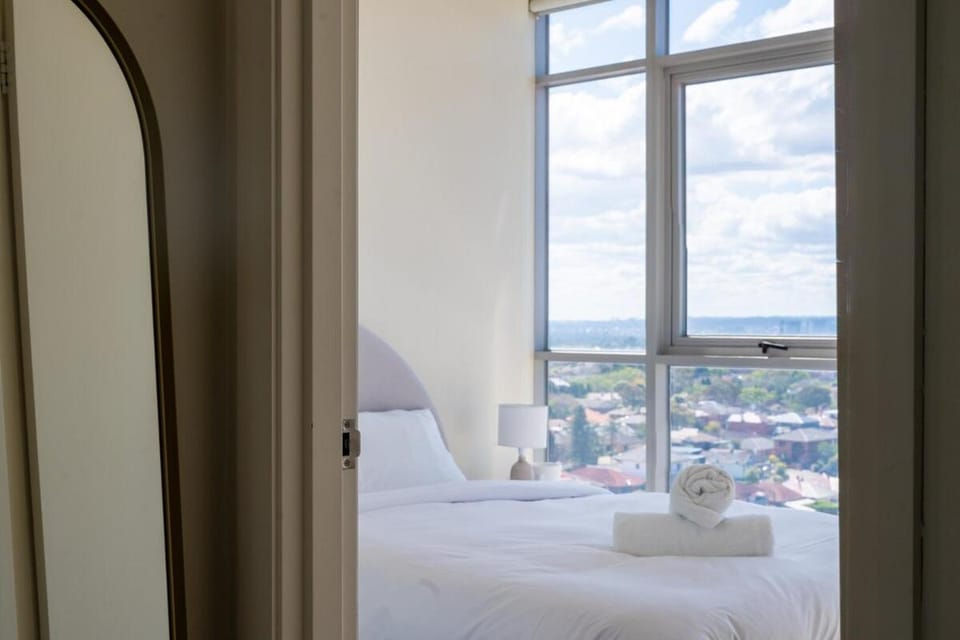 Comfy 1BDR Apartment 3min to Train Station Burwood Apartment in Sydney