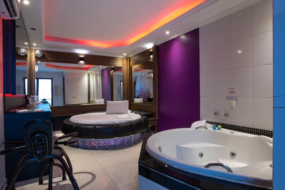 Hot Tub, Bedroom, Bath