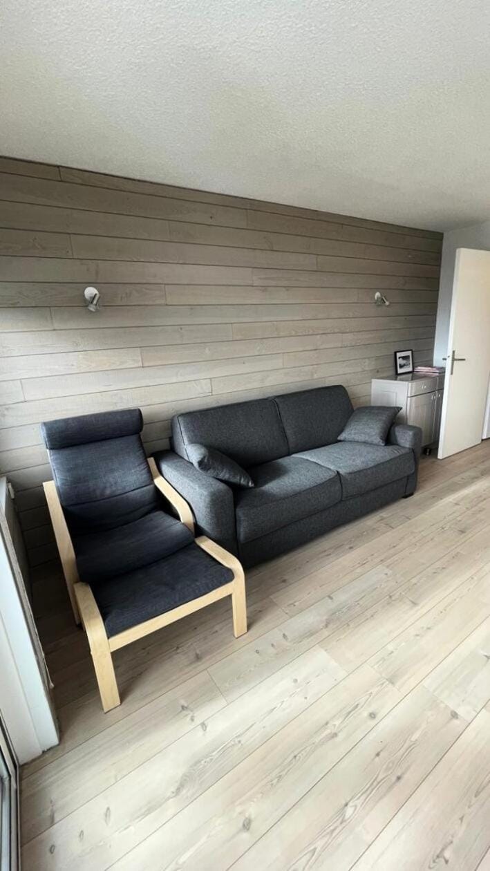 Résidence Roche Mantel - APPARTEMENT ALPE D'HUEZ 25m2 ECLOSE EST MAE-0551 Apartment in Huez