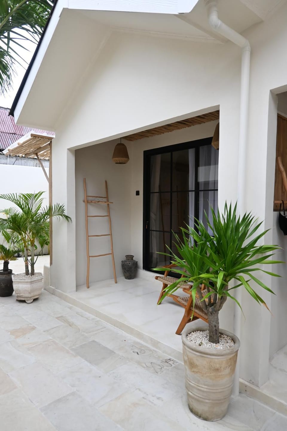 Property building, Patio, Garden, View (from property/room), Garden view, Quiet street view