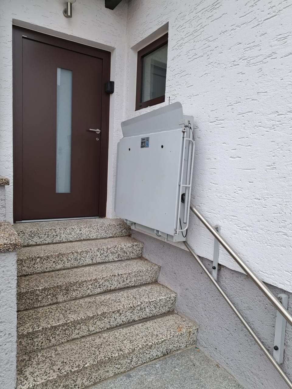 Facade/entrance