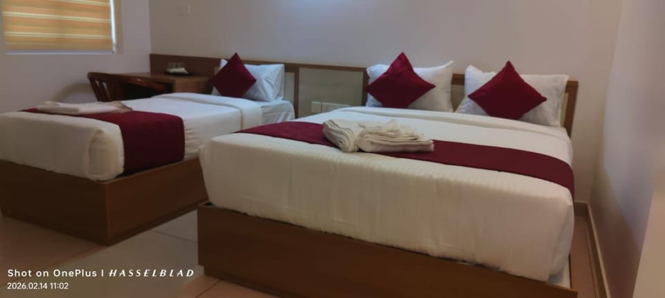 Hotel Eden Palace Bed and Breakfast in Kerala
