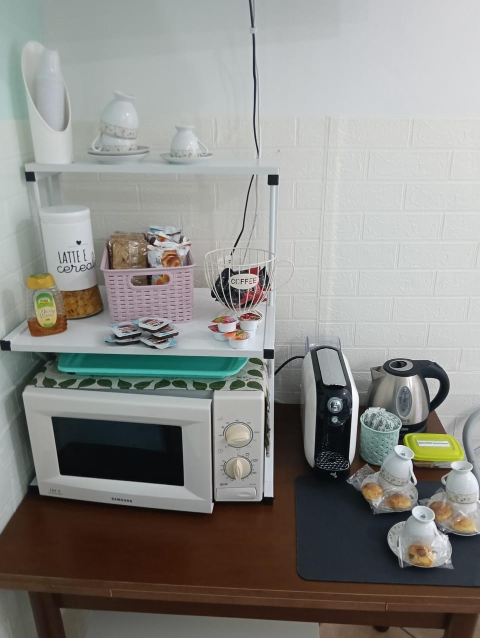 Coffee/tea facilities, Food, Breakfast, Breakfast