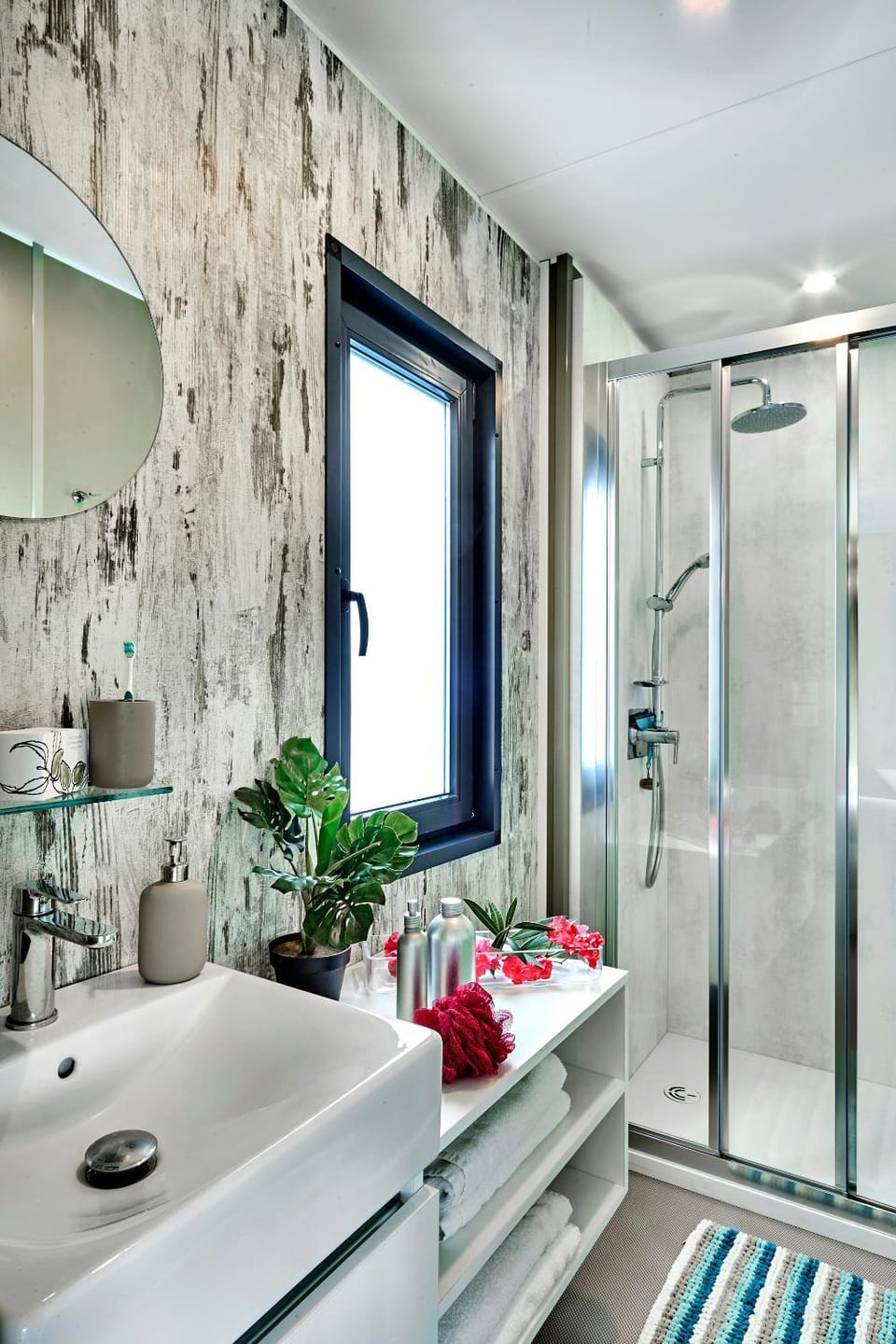 Shower, Bathroom