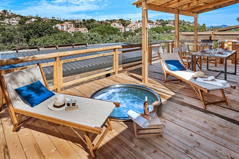 Patio, Natural landscape, Sauna, View (from property/room), Balcony/Terrace, Open Air Bath