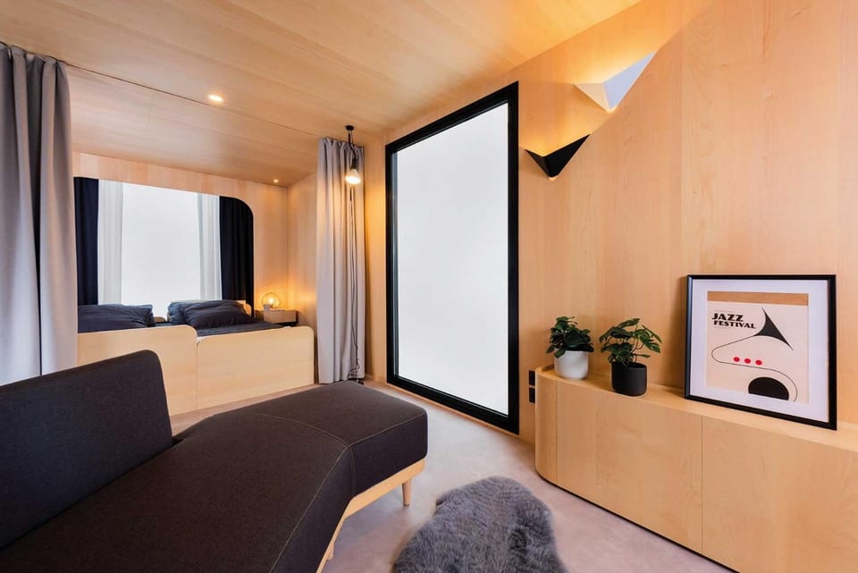 Camping Au Paradis des Campeurs Premium Campground/ 
RV Resort in Roquebrune-sur-Argens