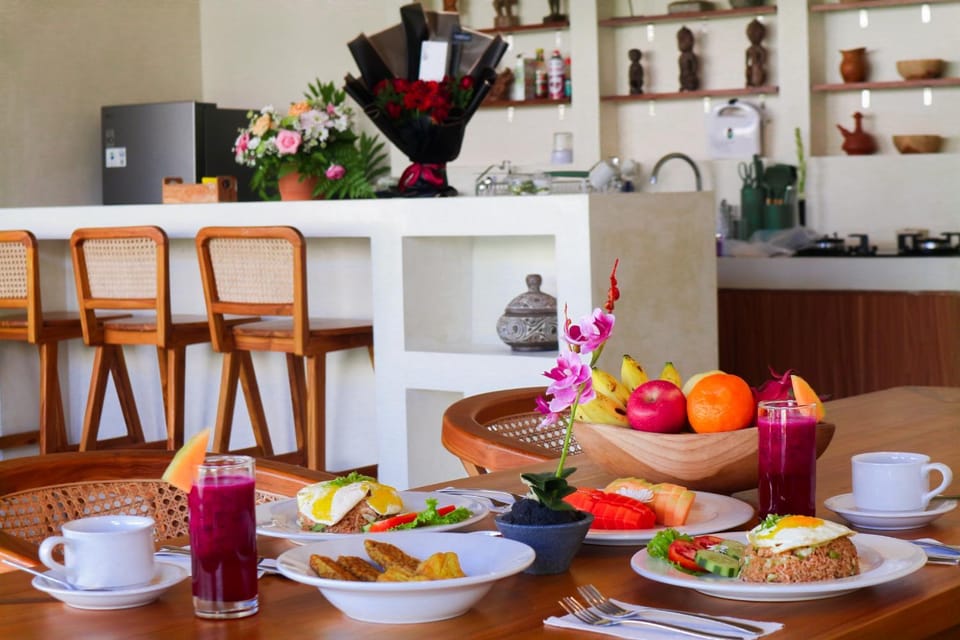 Dining area, Food, Breakfast