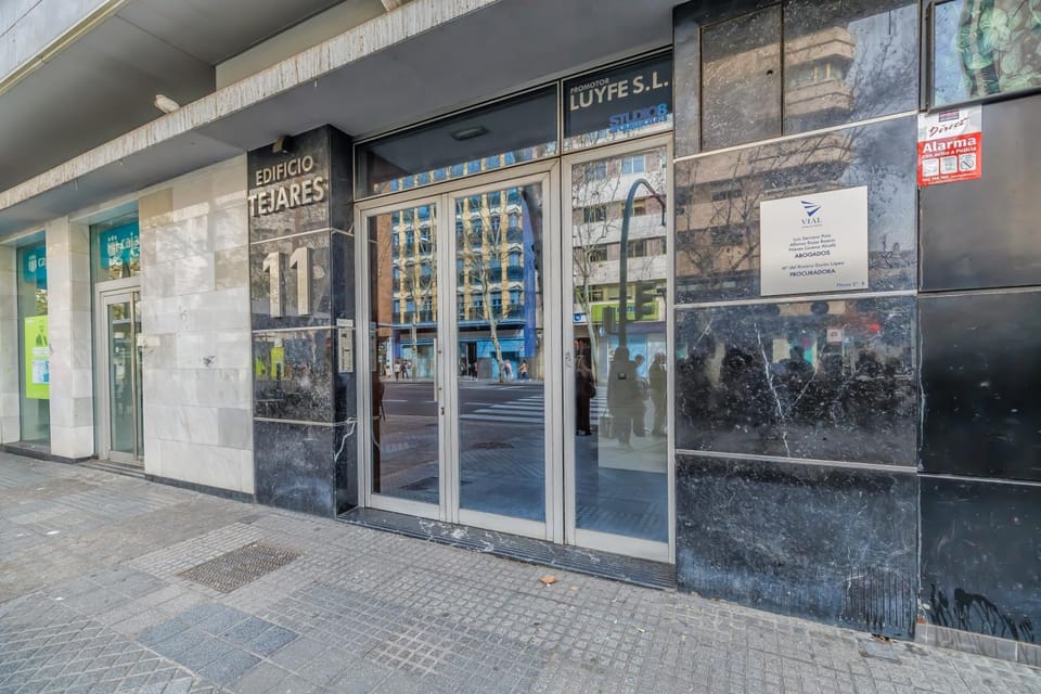 Facade/entrance, Day
