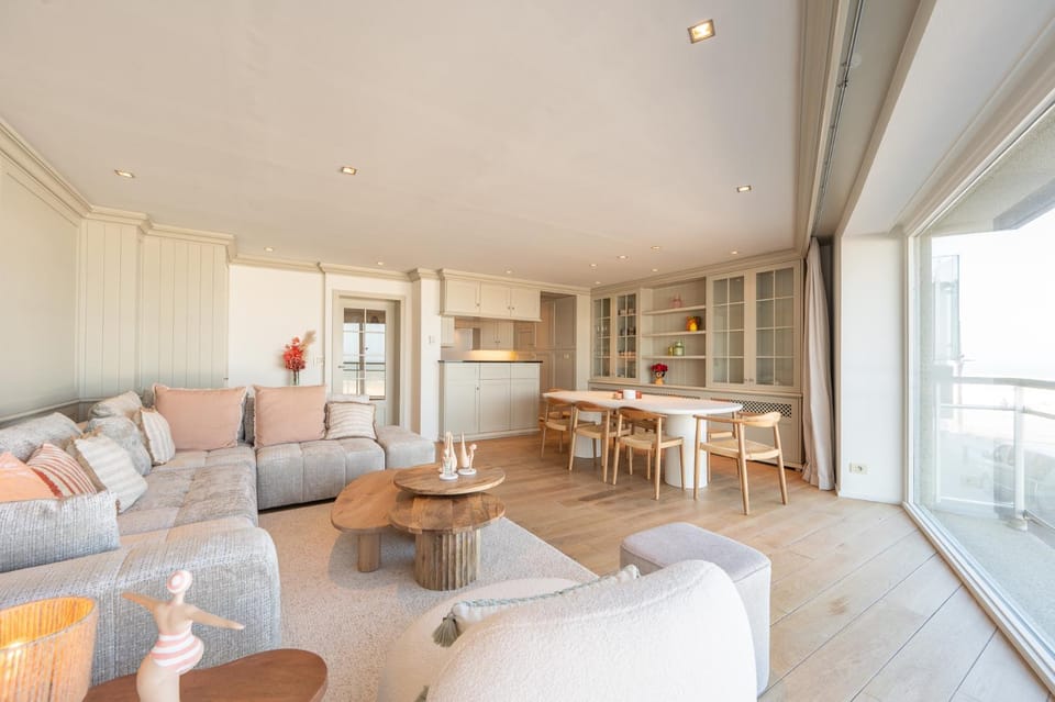 Appartement 1 op de zeedijk in Knokke van Logie marie Apartment in Knokke-Heist