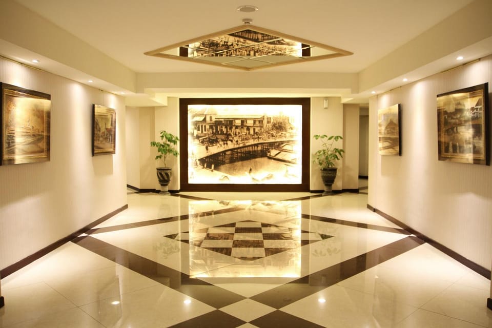 Photo of the whole room, Decorative detail