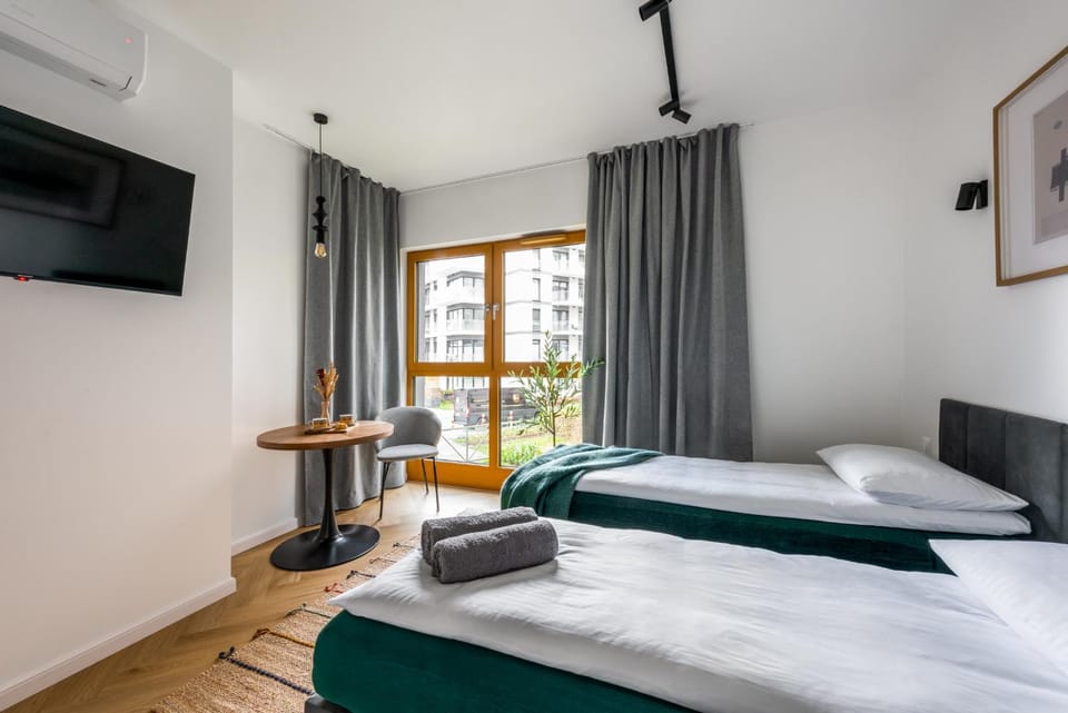 TV and multimedia, Photo of the whole room, Bedroom, towels