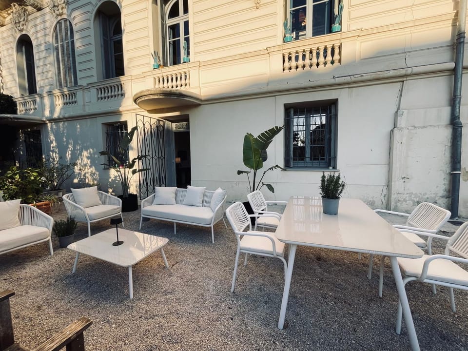 Patio, Garden