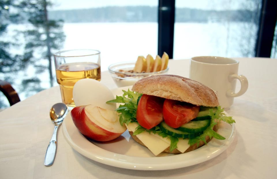 Restaurant/places to eat, Food close-up, Lake view, Buffet breakfast