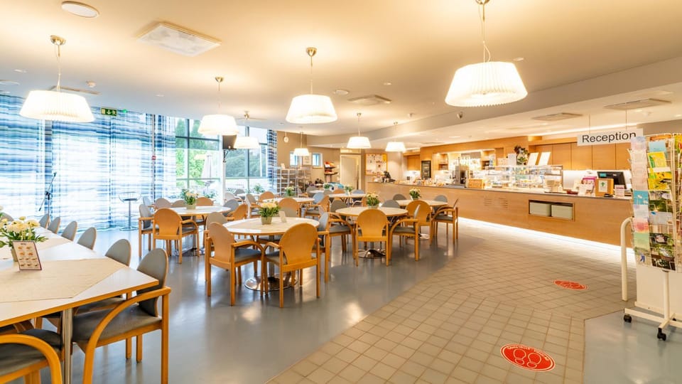 Restaurant/places to eat, Lobby or reception, Lounge or bar, Food and drinks