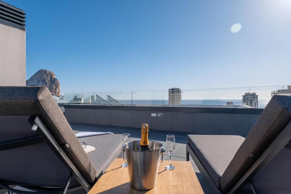 Natural landscape, Solarium, View (from property/room), Balcony/Terrace, Sea view, sunbed
