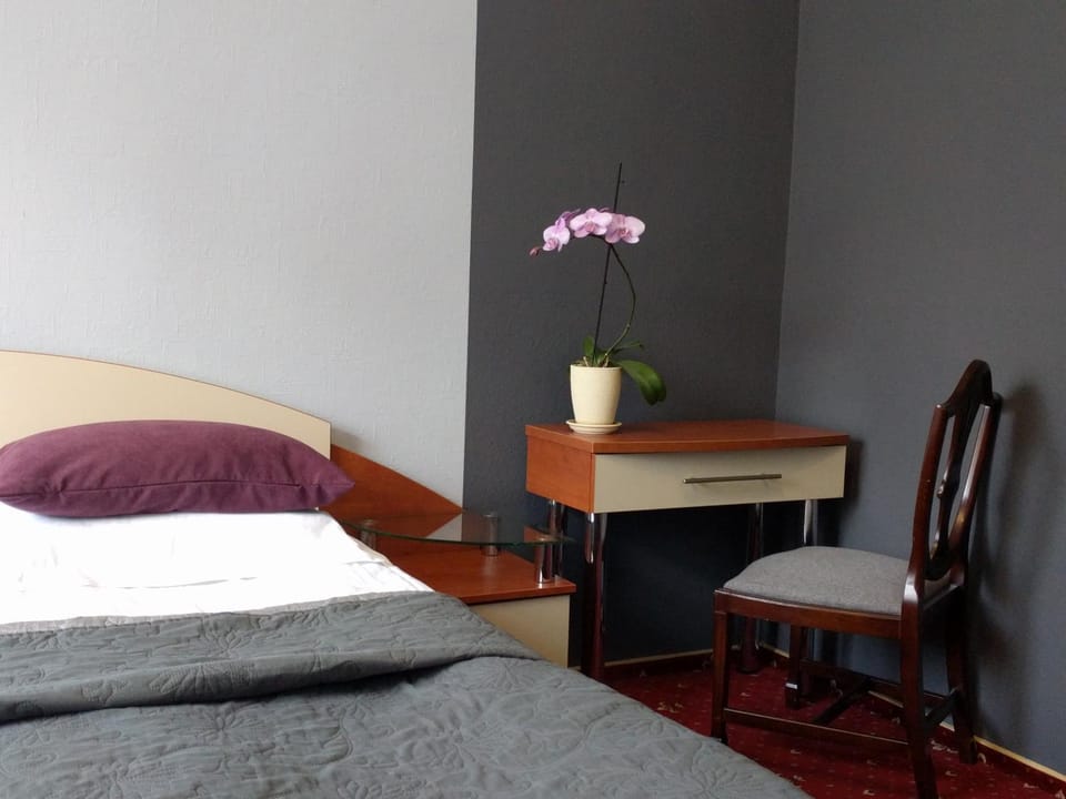 Photo of the whole room, Decorative detail, Bedroom
