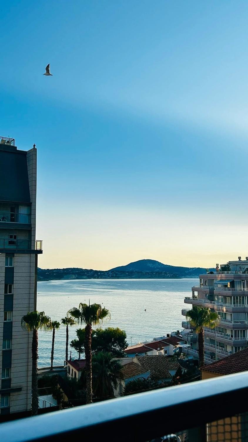 Nearby landmark, Sea view