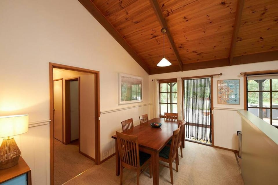 Aireys Garden Hideaway House in Aireys Inlet