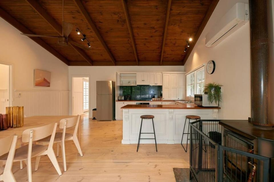 Bills Place House in Anglesea
