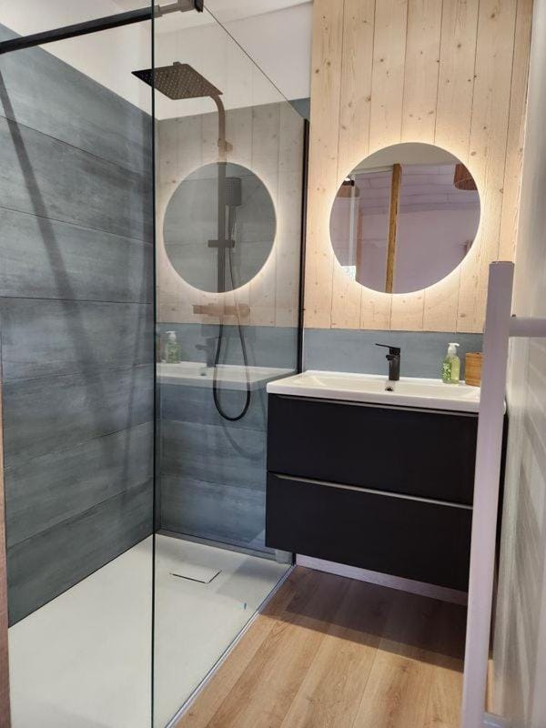 Shower, Bathroom
