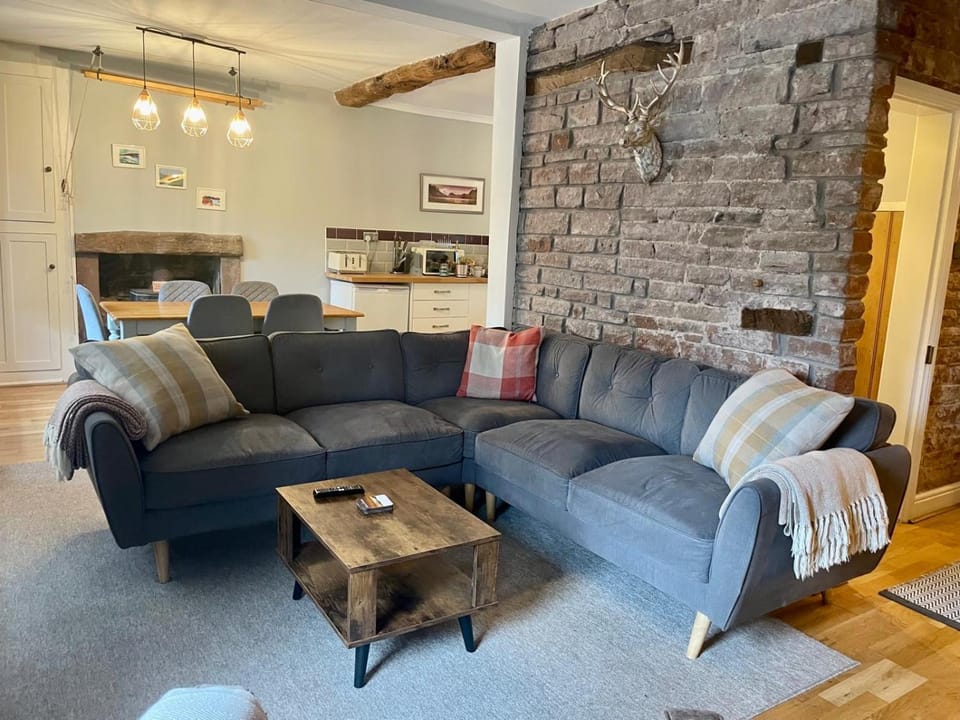 Charming 3 bedrooms Cottage in Tirril House in England