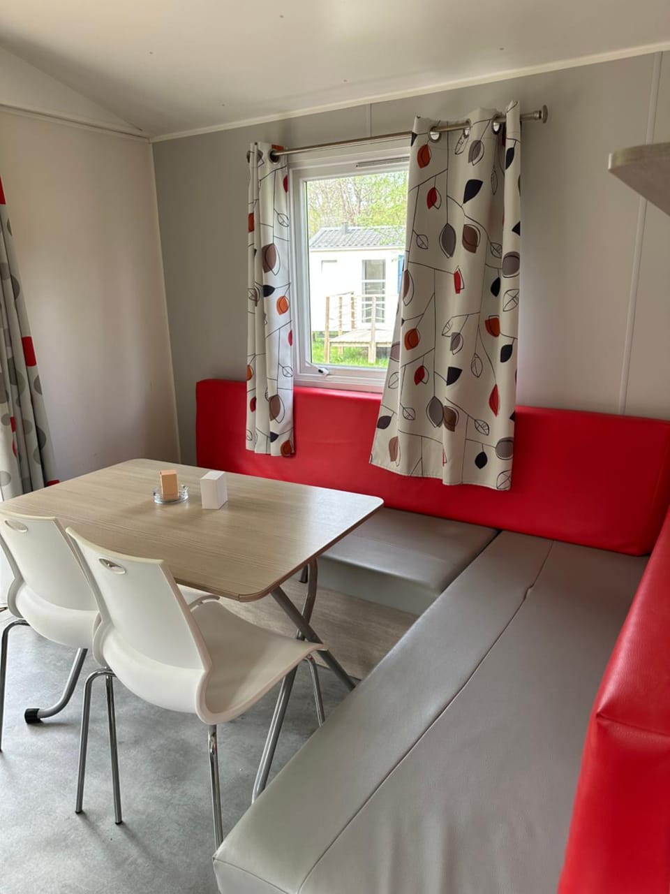 Camping L Eden Road Campground/ 
RV Resort in Castellane