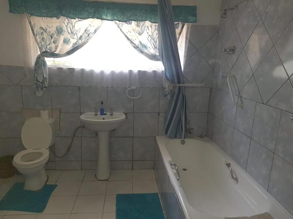 Bathroom, Bath