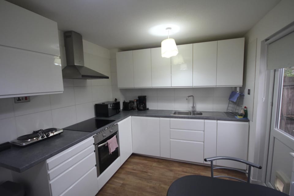 Wooburn Place Apartment in Uxbridge