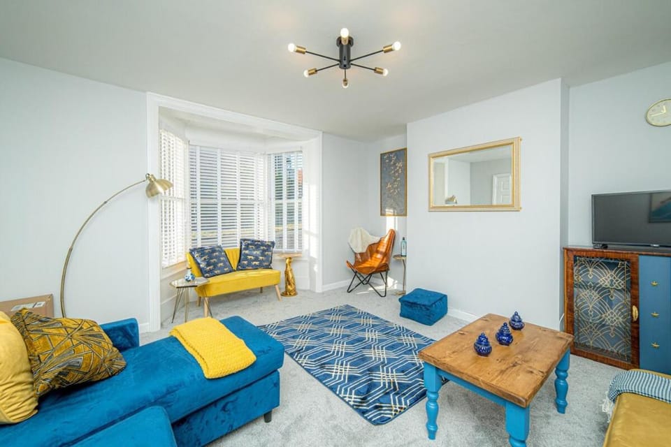 Lovely house on Trinity Square, edge of Old Town House in Margate