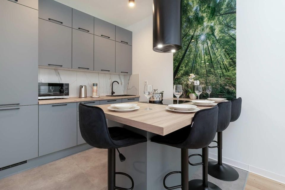 Coffee/tea facilities, Kitchen or kitchenette, Dining area, microwave, oven, pet friendly, stove