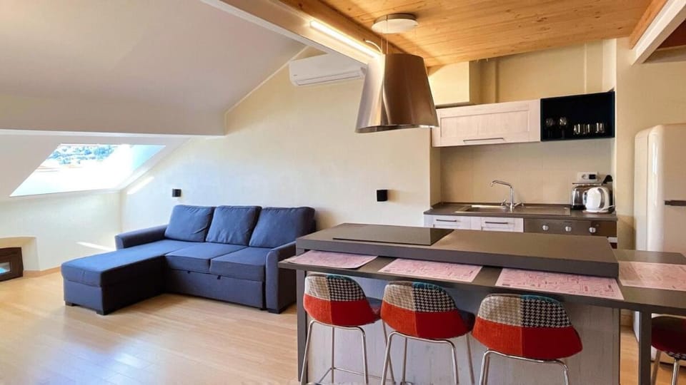 Kitchen or kitchenette, Living room, Dining area, stove