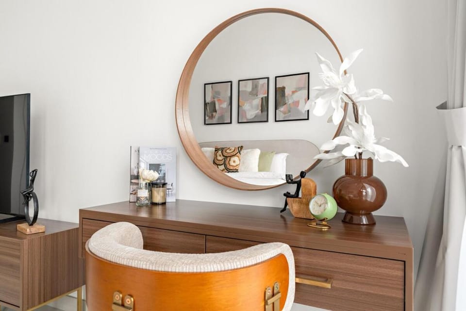 Chic Dubai Studio with Balcony, Pool, Gym, Free Parking Near Expo Metro Apartment in Dubai