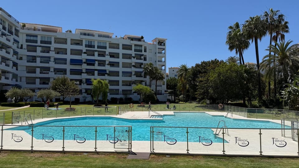Jardines del Puerto - Brand New 2BD apartment with parking, wifi & pool Apartment in Marbella